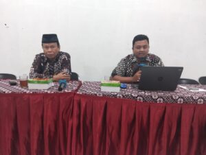 Rapat Koordinasi Pamong membahas tentang Rancangan Perkal APBKal Tahun 2024
