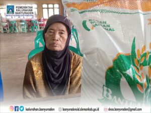 Pemerintah Kalurahan Banyuraden Kembali Salurkan Bantuan Beras 10 Kg dari Bapanas RI
