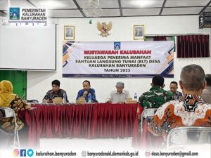 MUSYAWARAH KALURAHAN TETAPKAN 32 KELUARGA PENERIMA MANFAAT BANTUAN LANGSUNG TUNAI DESA 2025