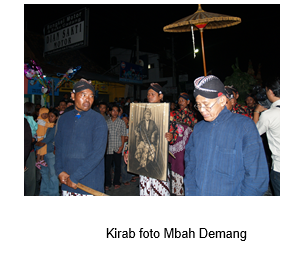 UPACARA ADAT SURAN MBAH DEMANG