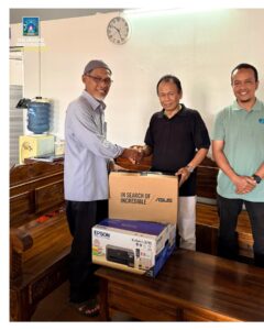 PERKUAT PERAN BPKAL DAN KELEMBAGAAN, PEMERINTAH KALURAHAN BERIKAN INVENTARIS LAPTOP DAN PRINTER